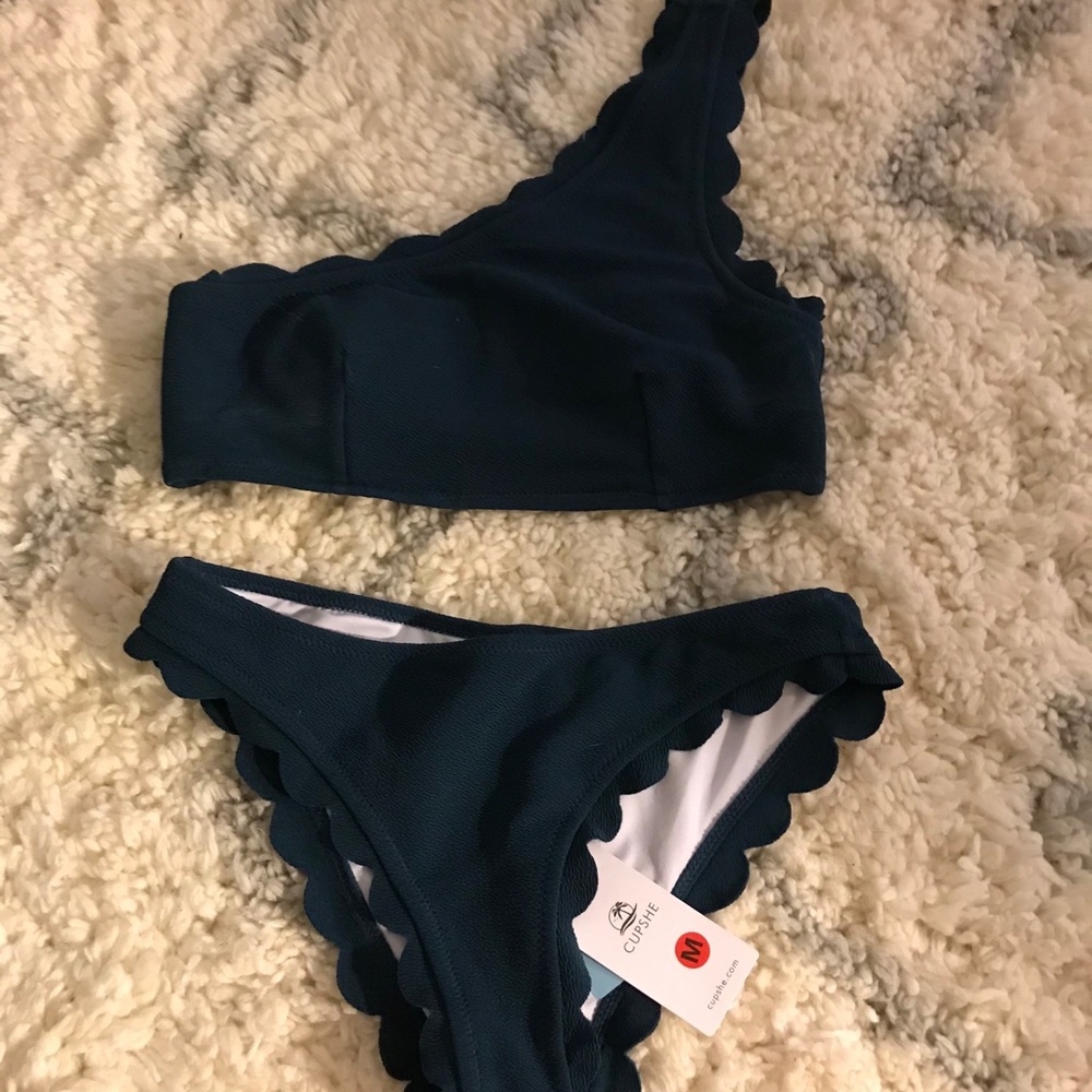 Cupshe one shoulder bikini